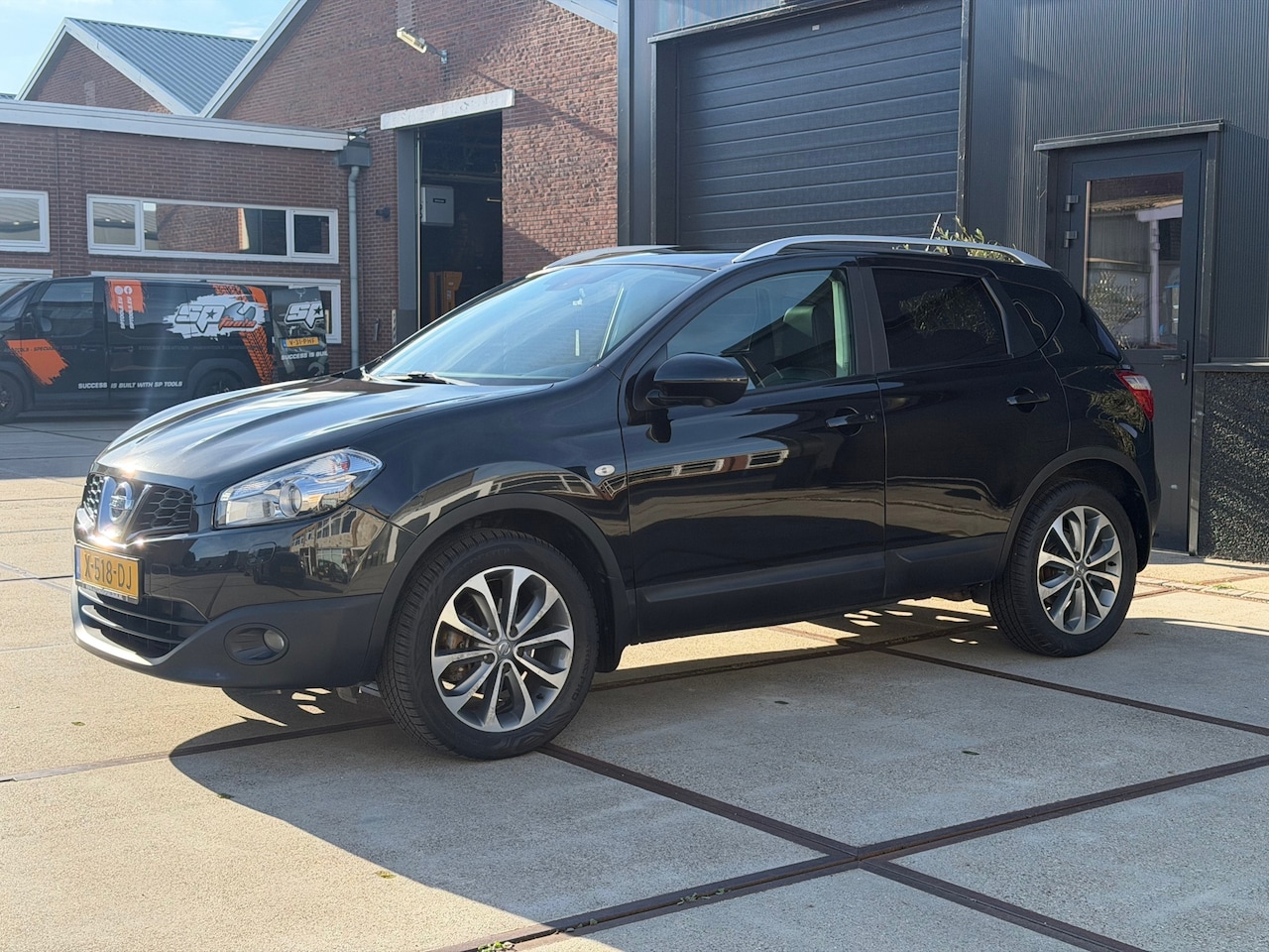 Nissan Qashqai - 2.0 Tekna 4WD Pano BOSE Leer Tekna+ 360 Camera - AutoWereld.nl