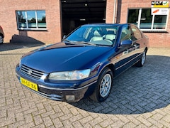Toyota Camry - 2.2i Executive // APK 7-3-2027 // airco