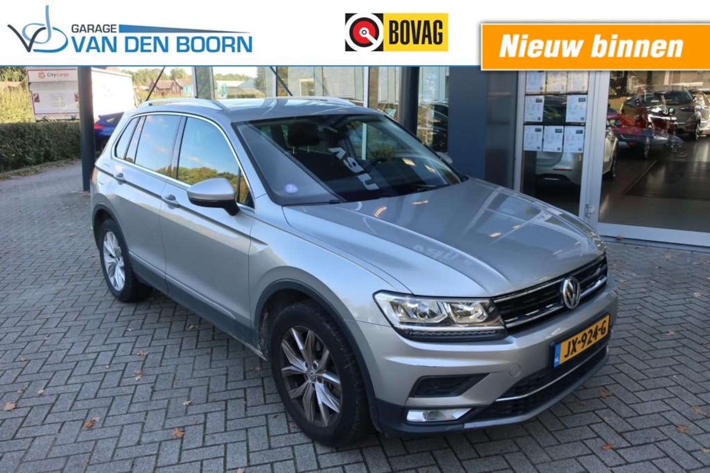 Volkswagen Tiguan - 2.0 TSI 4Motion Highline 2.0 TSI 180PK 4MOTION HIGHLINE, Trekhaak met 2500KG Trekgewicht - AutoWereld.nl