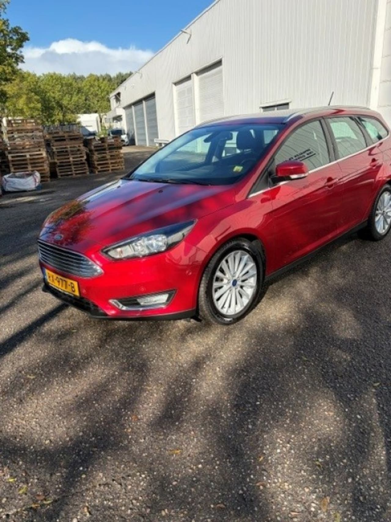 Ford Focus Wagon - 1.0 Titanium Wagon 1.0 Titanium - AutoWereld.nl