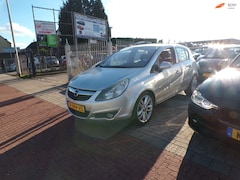 Opel Corsa - 1.4-16V Cosmo
