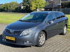 Toyota Avensis Wagon - 1.8 VVT-I Executive Automaat/ ECC/ LM/ Trekhaak/ Stoelverw
