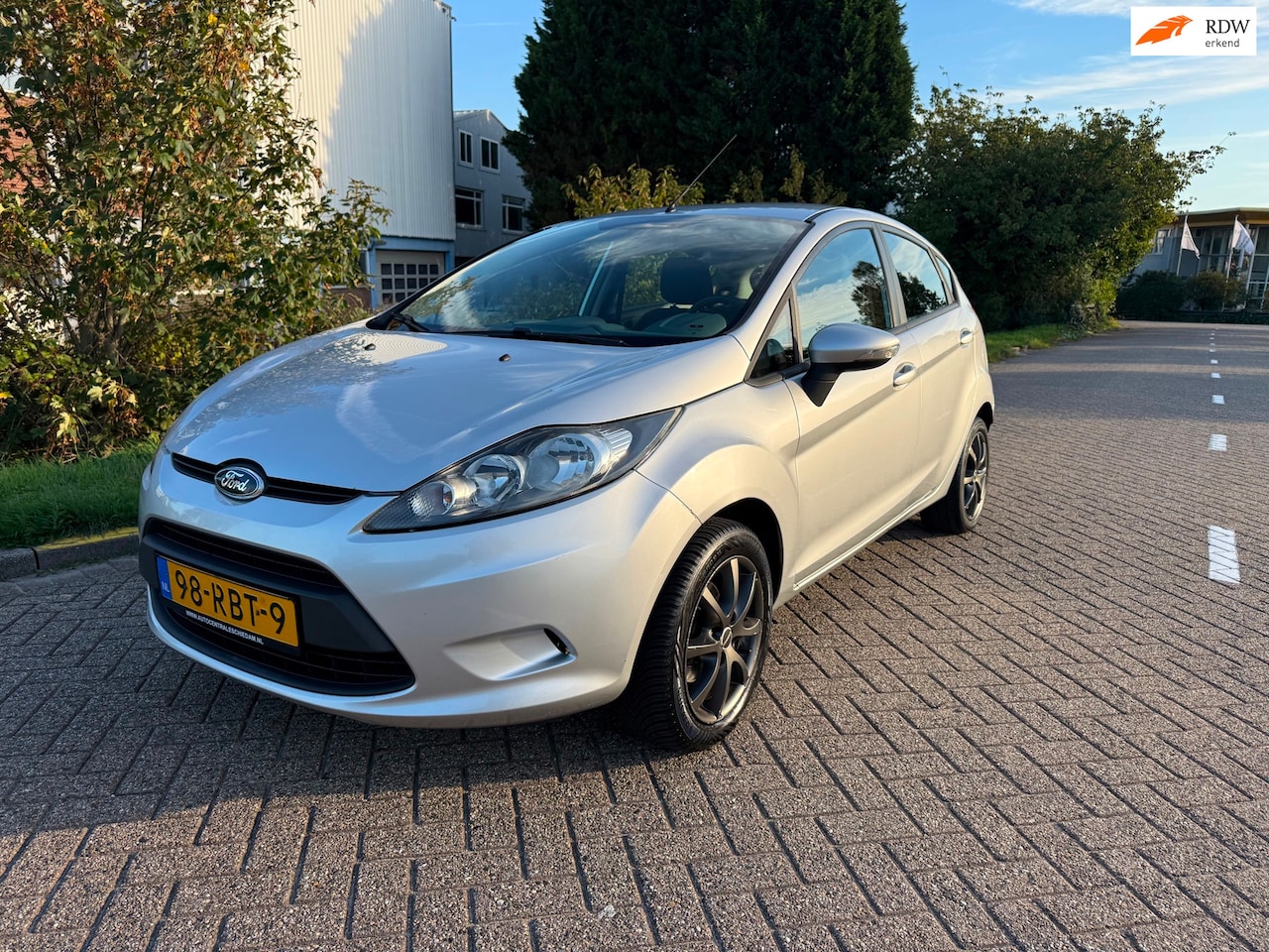 Ford Fiesta - 1.25 _5 DEURS_AIRCO_LM_VELGEN_NETTE AUTO - AutoWereld.nl