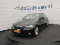 BMW 3-serie - 318i Business Line Style keurige sedan met trekhaak
