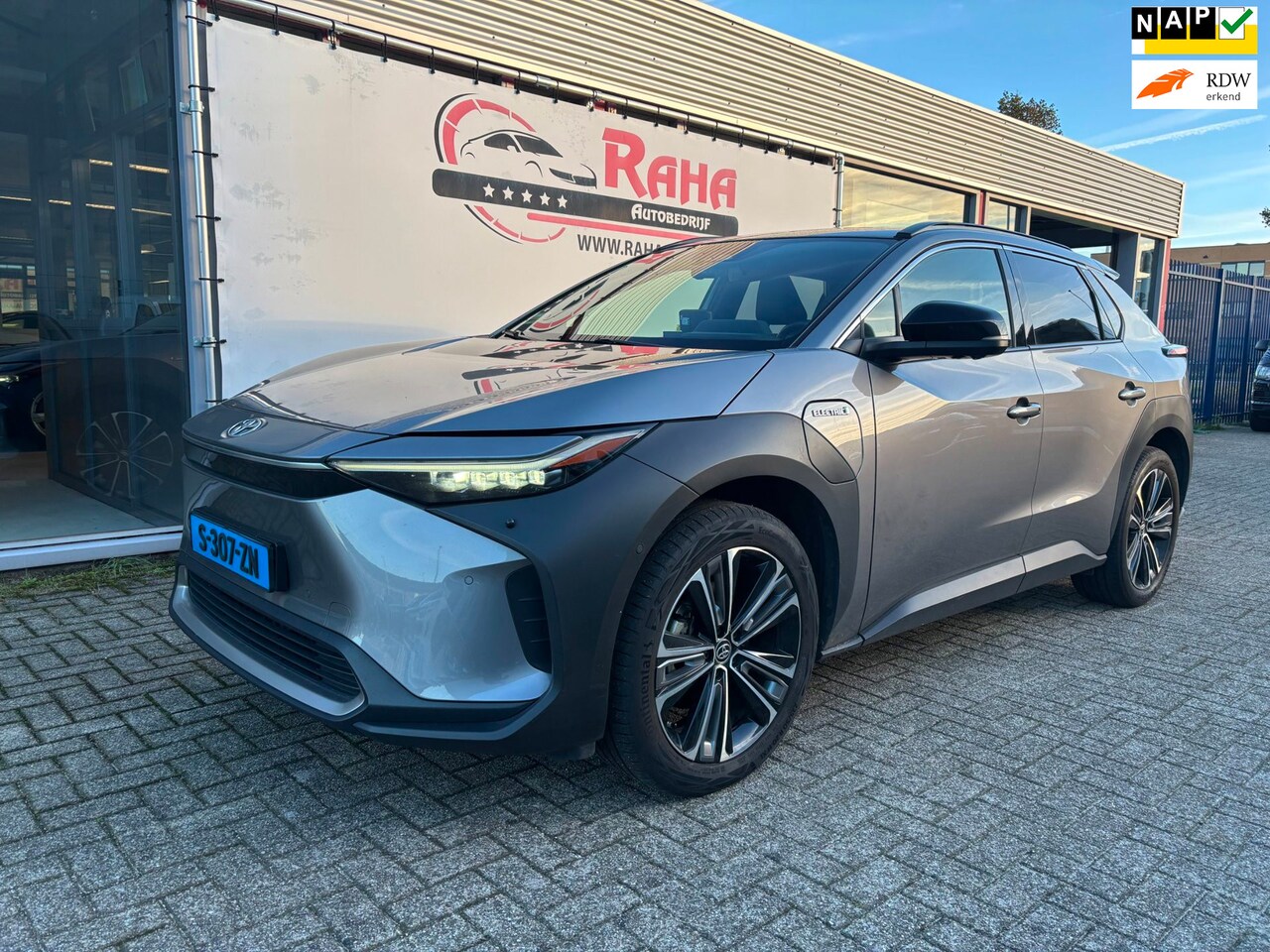 Toyota bZ4X - Premium 4WD 71 kWh Taxi klaar met BCT - AutoWereld.nl