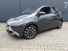 Toyota Aygo - 1.0VVT-i x-play Camera Airco Navi 1ste Eigenaar