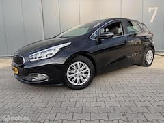 Kia Cee'd - 1.6 GDI Comfort Pack Trekhaak Airco Cruise Nieuwe Apk