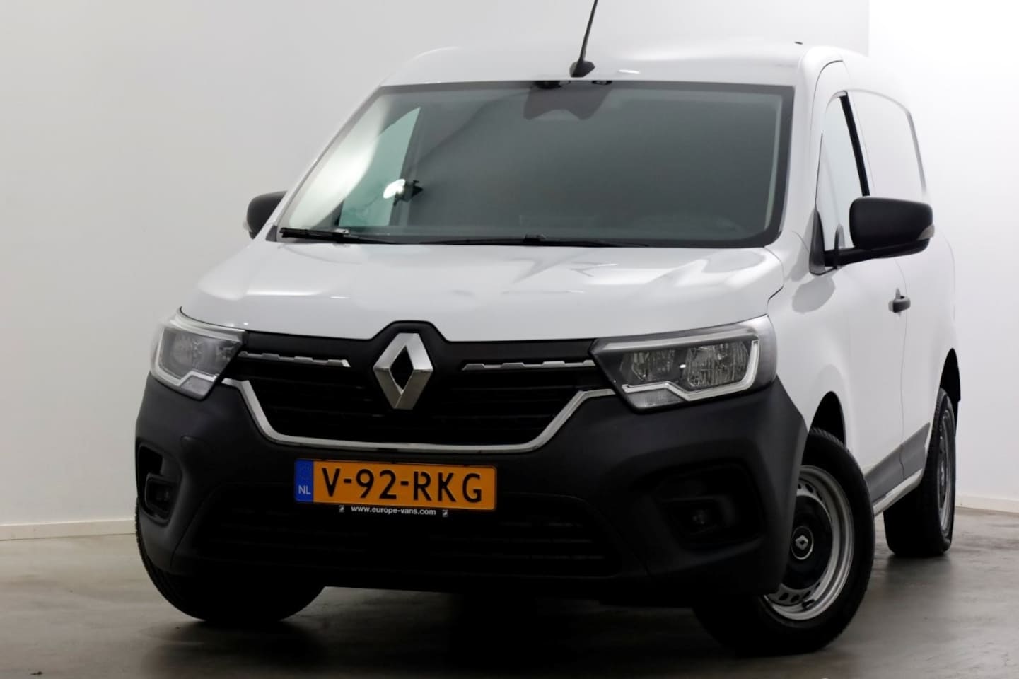Renault Kangoo - 1.3 TCe 130pk BENZINE Luxe L1 Airco/Carplay 04-2023 - AutoWereld.nl