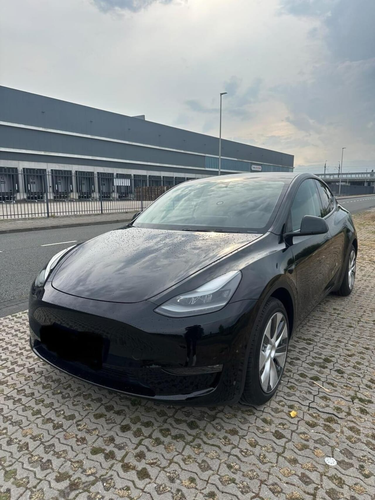 Tesla Model Y - RWD 58 kWh Pano - AutoWereld.nl