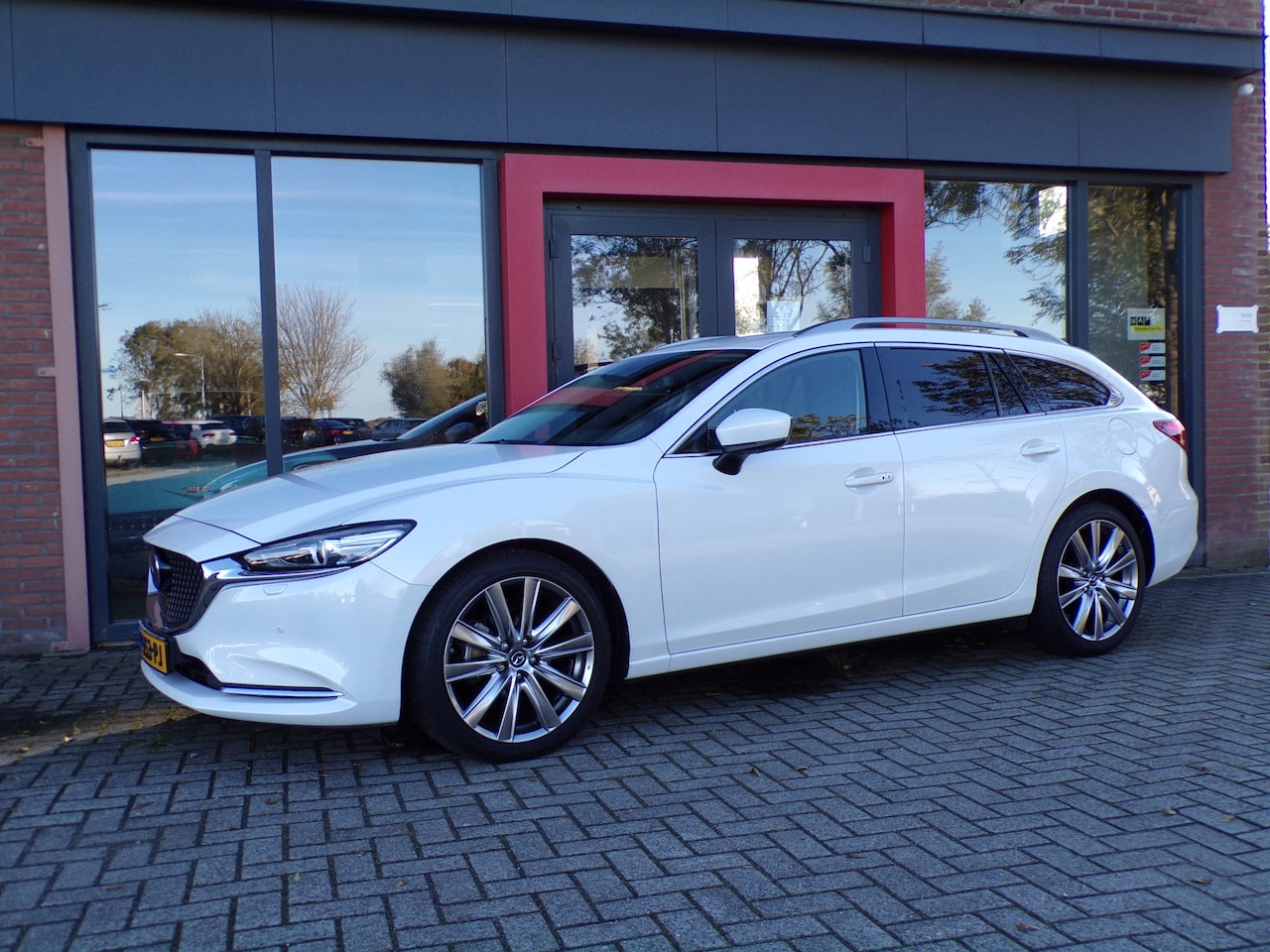 Mazda 6 Sportbreak - 2.0 SkyActiv-G 165 Exclusive-Line Leer Carplay/Android Stoelverw/koeling+achterbank Bomvol - AutoWereld.nl