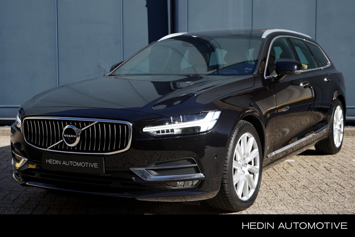 Volvo V90 - 2.0 T5 Inscription | Panoramadak | Geventileerde massagestoelen | Pilot assist | 360 grade - AutoWereld.nl
