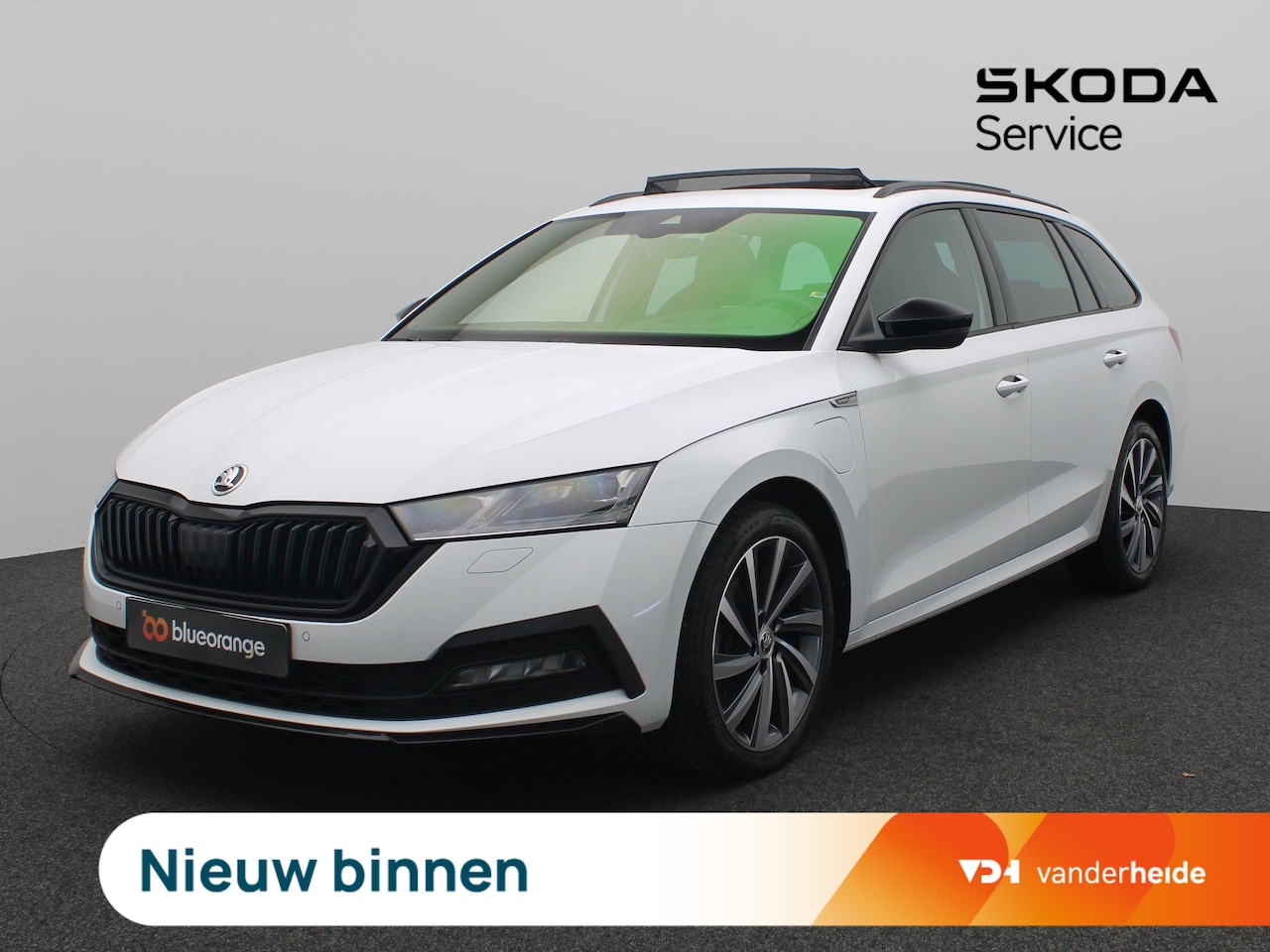 Skoda Octavia Combi - 1.4 TSI iV PHEV Sportline Business 204PK DSG Panoramadak, Parkeersensoren voor en achter, - AutoWereld.nl