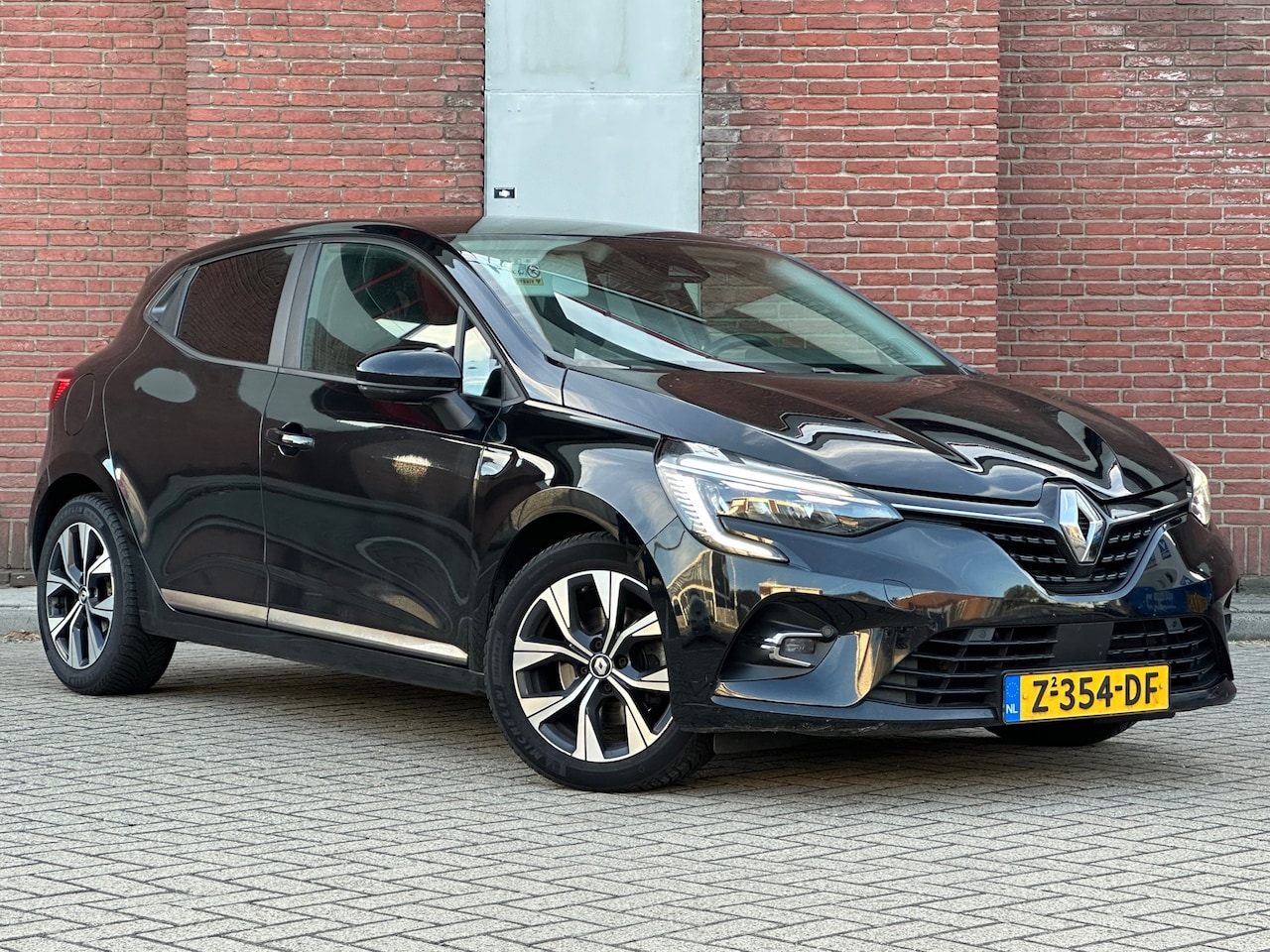 Renault Clio - 1.5 dCi Zen|LED|CRUISE|CAMERA|EURO-6 - AutoWereld.nl