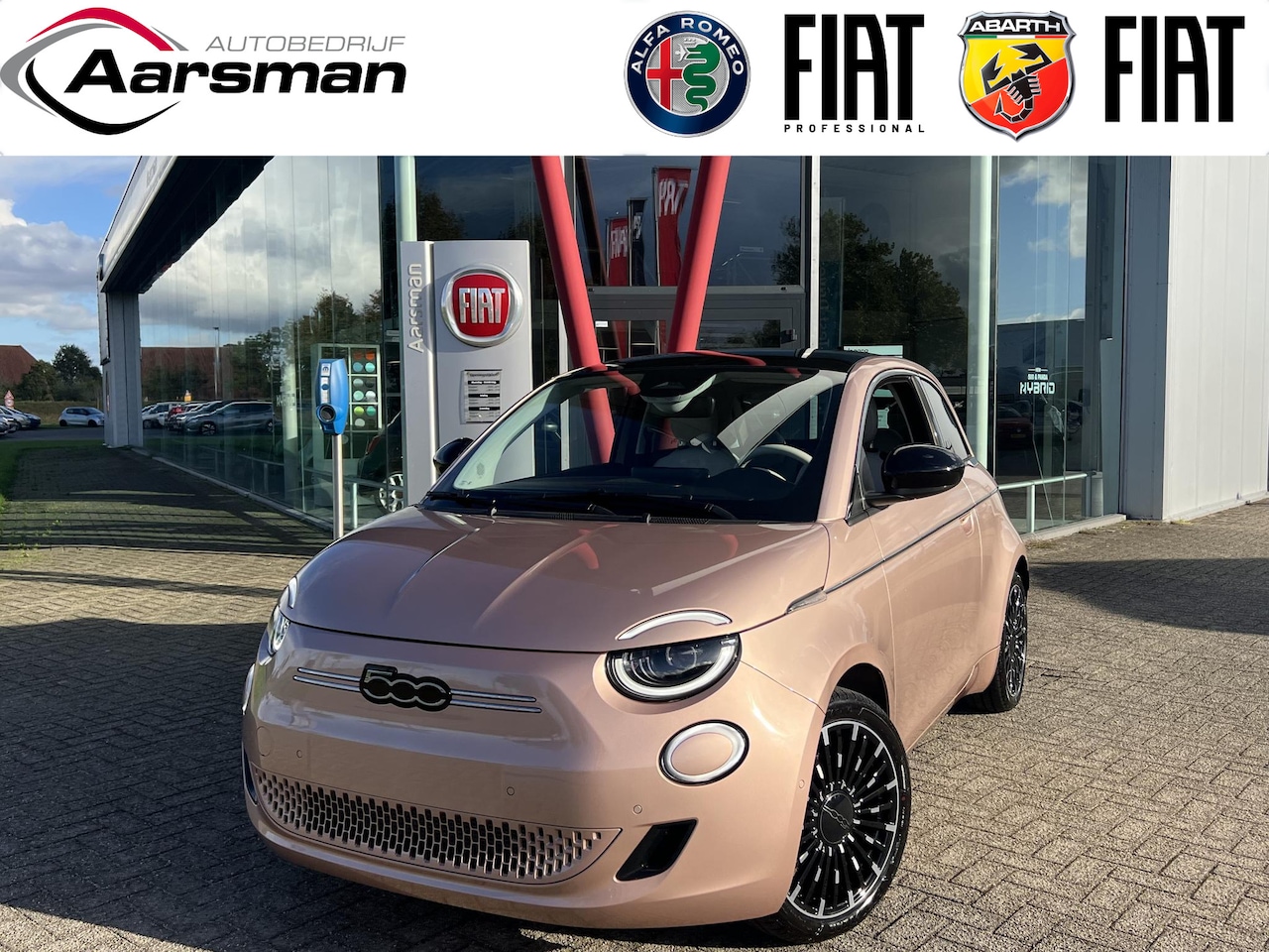 Fiat 500e - La Prima 42 kWh | Rosé Gold | Full option | Camera | Stoelverwarming | LED | Leder - AutoWereld.nl