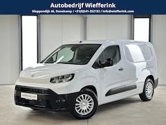 Toyota PROACE CITY Electric - Challenger Long (L2) 50 kWh 136pk | 3pers. | Laadvloer | 3-fase(11kw) | Multimediascherm g