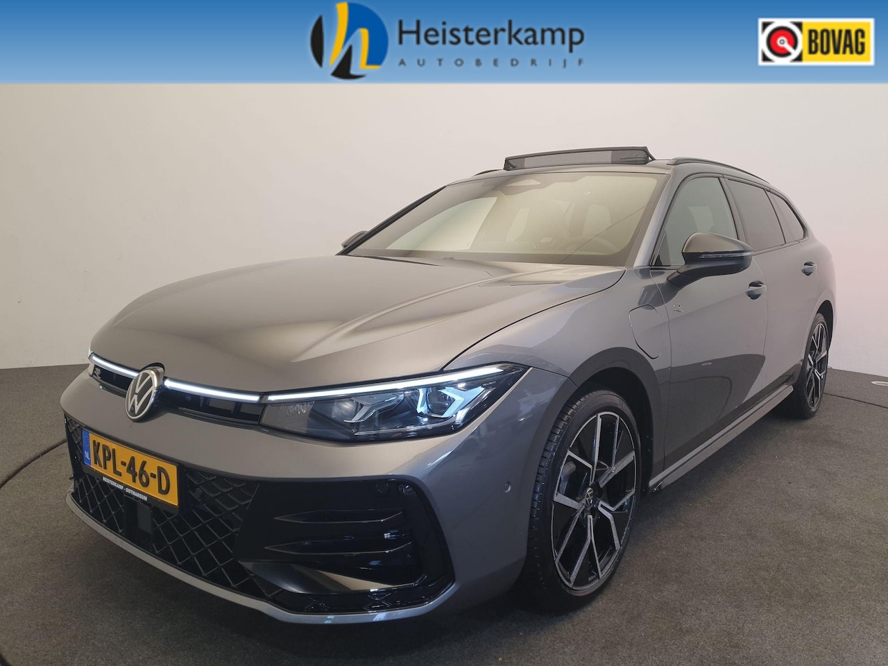 Volkswagen Passat Variant - 1.5 eHybrid 272pk DSG/AUT R-Line Panoramadak, Wegklapbare Trekhaak, 360 Camera - AutoWereld.nl