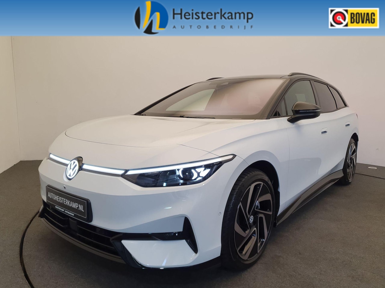 Volkswagen ID.7 Tourer - Pro S 86 kWh 286pk Trehkaak, Pano, Harman/Kardon, 360 camera, Warmtepomp - AutoWereld.nl