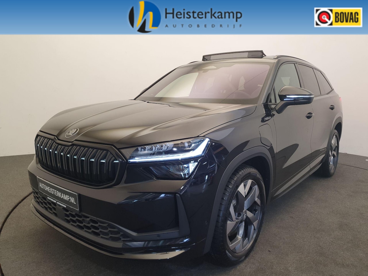 Skoda Kodiaq - 1.5 TSI PHEV DSG/AUT 204pk Sportline Business Panoramadak, Wegklapbare Trekhaak, 360 Camer - AutoWereld.nl