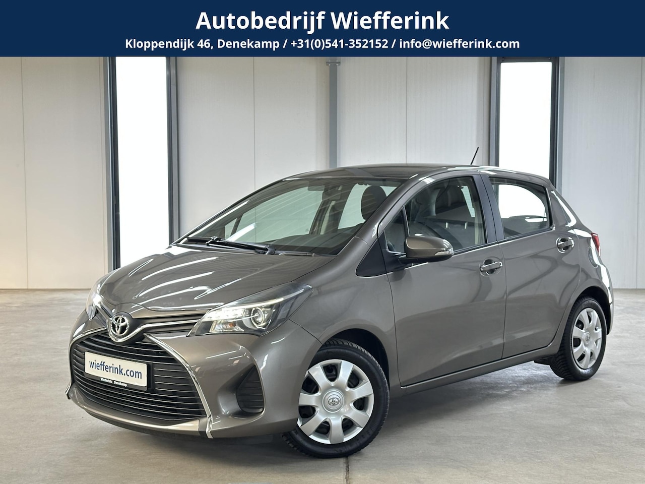 Toyota Yaris - 1.3 VVT-i Aspiration | Airco | Camera | Trekhaak | - AutoWereld.nl
