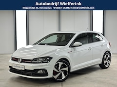 Volkswagen Polo - 2.0 TSI GTI 200pk | BeatsAudio | Stoelverwarming | Groot scherm | Apple carplay | PDC voor