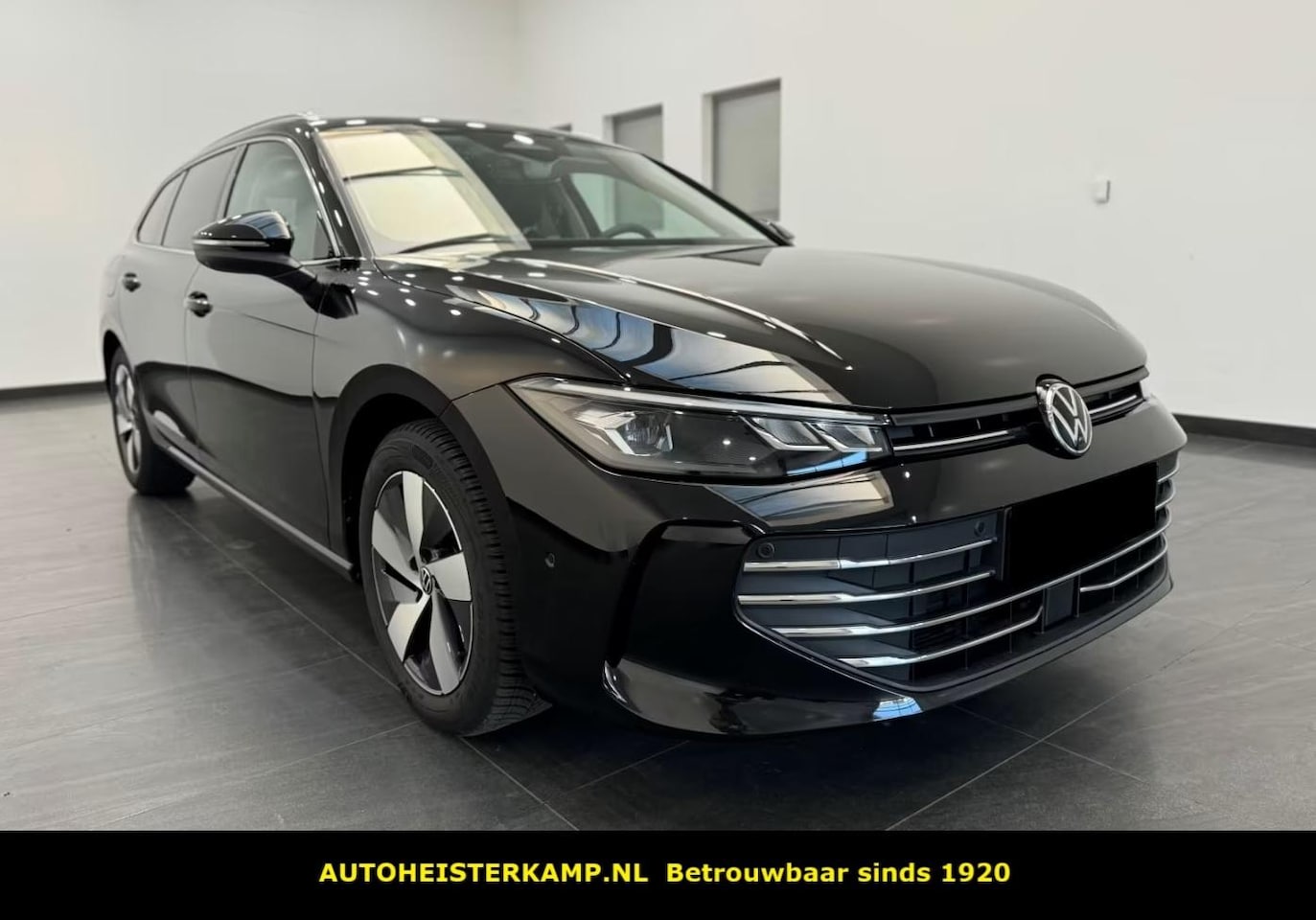 Volkswagen Passat Variant - 2.0 TDI 150 PK Automaat ACC Trekhaak LED Massage 360 Camera Stuurverwarming Stoelverwarmin - AutoWereld.nl