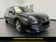 Volkswagen Passat Variant - 2.0 TDI 150 PK Automaat ACC Trekhaak LED Massage 360 Camera Stuurverwarming Stoelverwarmin