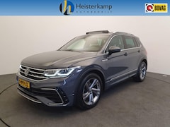 Volkswagen Tiguan - 1.5 TSI R-Line Business+ Panoramadak, ACC, Trekhaak