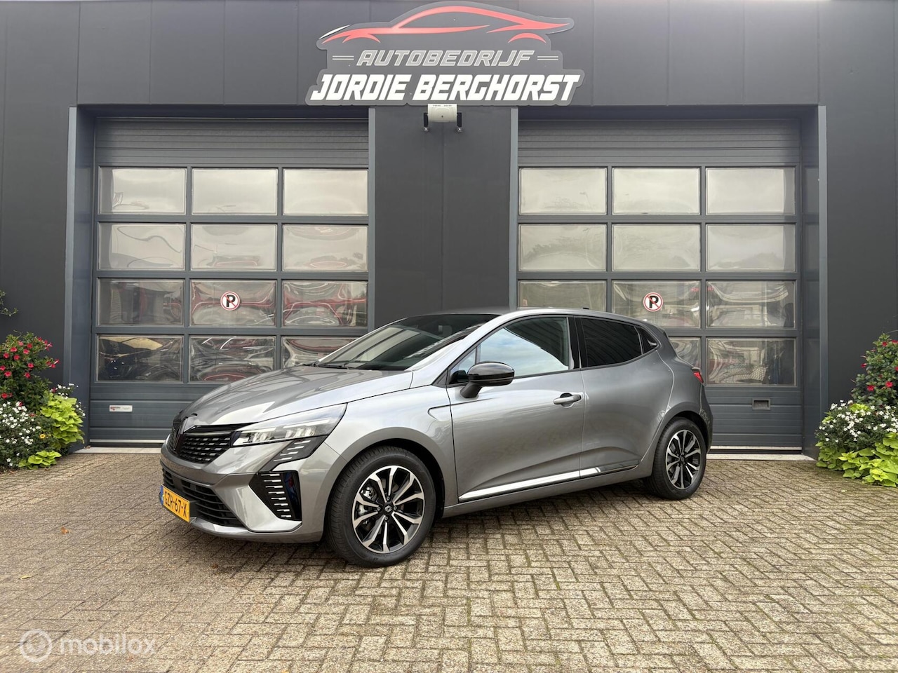 Renault Clio - 1.6 E-Tech Full Hybrid 145 techno 1.6 E-Tech Full Hybrid 145 techno - AutoWereld.nl