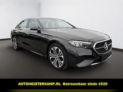 Mercedes-Benz E-klasse - 300 e Avantgarde Distronic Trekhaak 19 Inch Stuurverwarming Stoelverwarming Camera