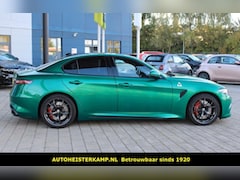 Alfa Romeo Giulia - 2.9 V6 Quadrifoglio 510 PK Carbonstoelen Sportuitlaat Rijassistentie Pakket