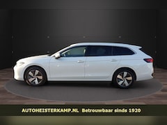 Volkswagen Passat Variant - 2.0 TDI 150 PK DSG ACC LED 360 Camera Trekhaak Massage