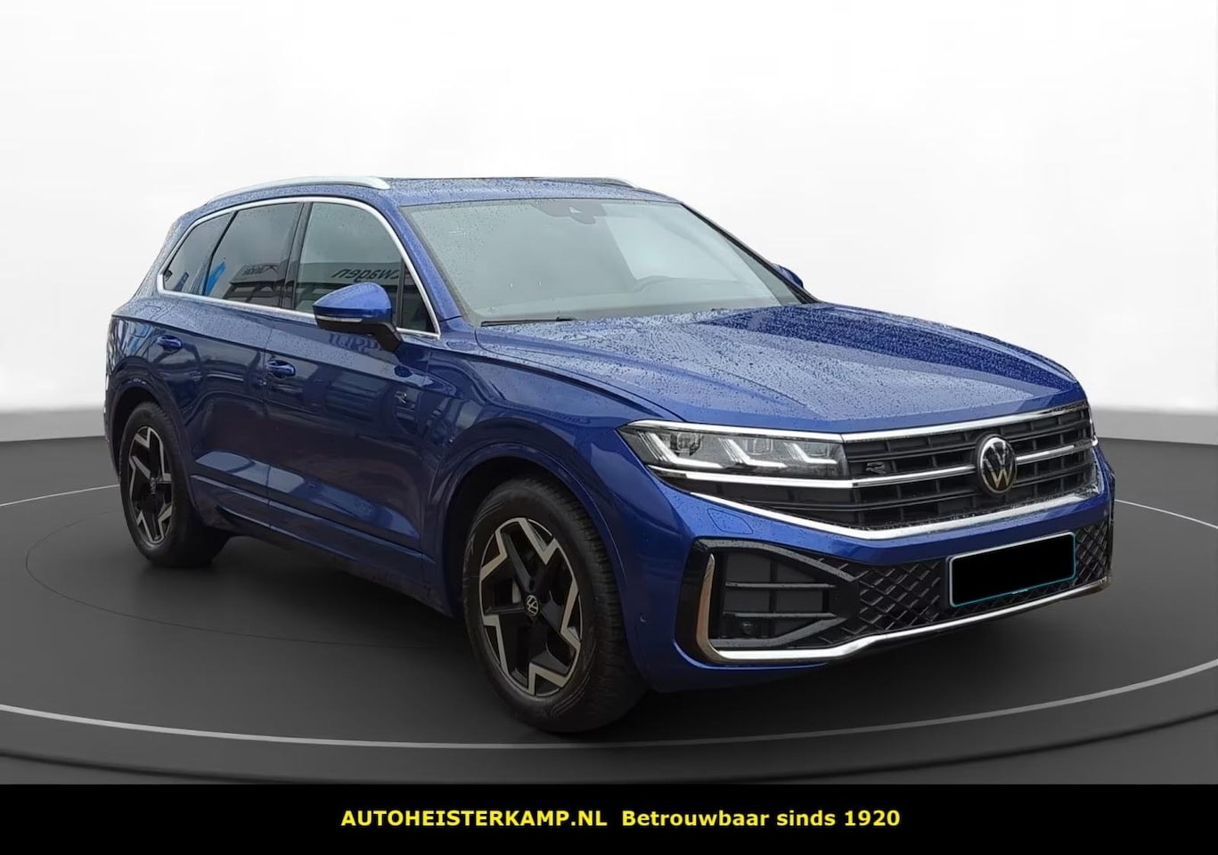 Volkswagen Touareg - 3.0 TDI R-Line Grijs Kenteken ACC Stoelkoeling Luchtvering Trekhaak Head-Up - AutoWereld.nl