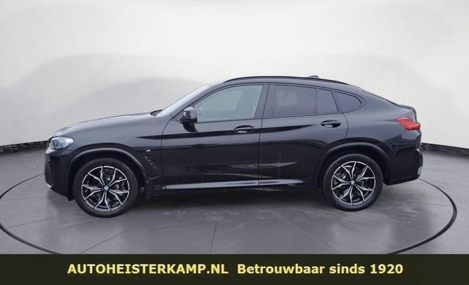 BMW X4 - xDrive30i M Sport 245 PK ACC Head-Up 19 Inch Sportstoelen Stoelverwarming - AutoWereld.nl