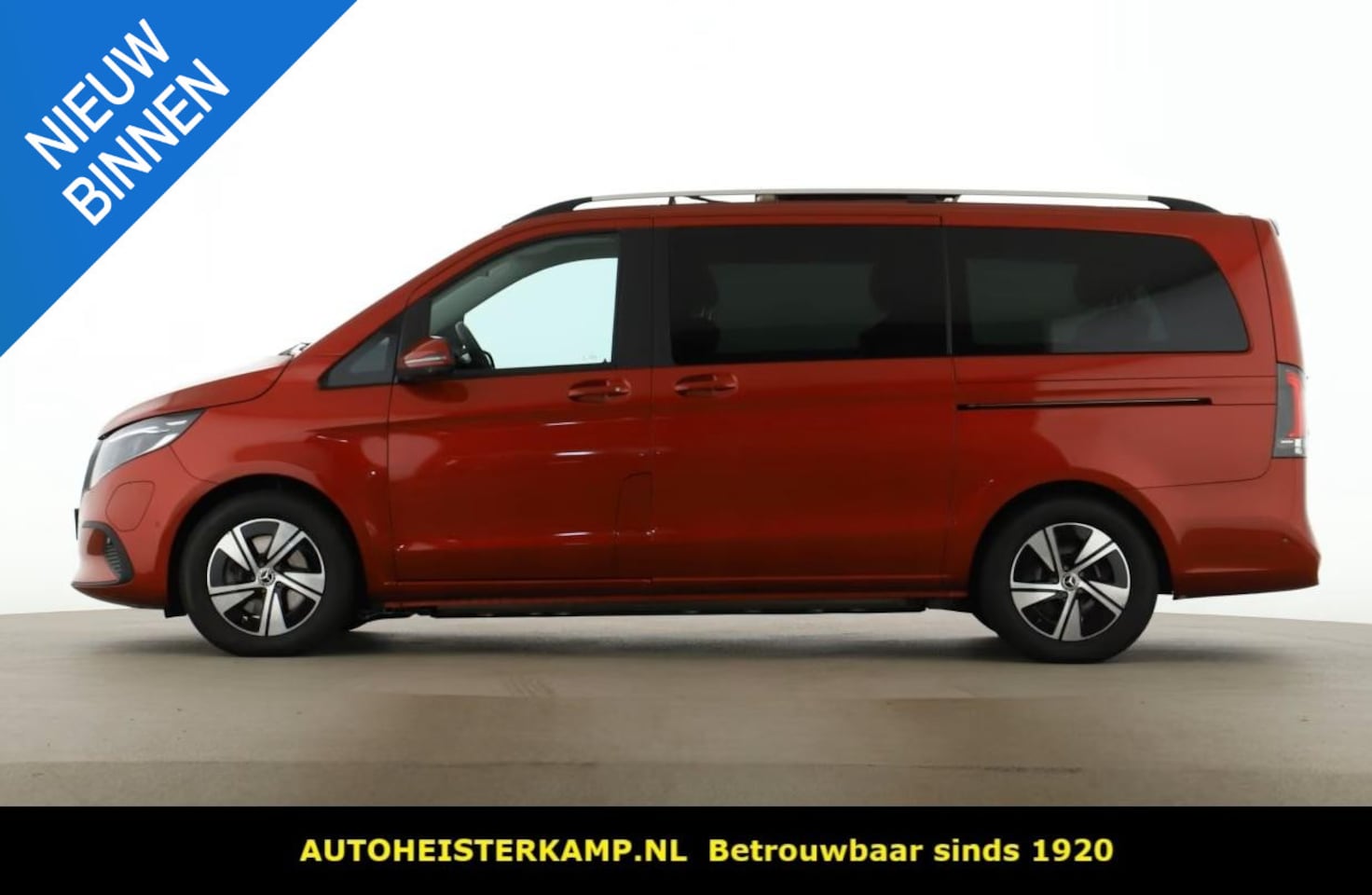 Mercedes-Benz EQV - 300 L2 90kWh 7-zitter 58.685 incl BTW Panoramadak 2 EL. Schuifdeuren LED Distronic 360 Cam - AutoWereld.nl