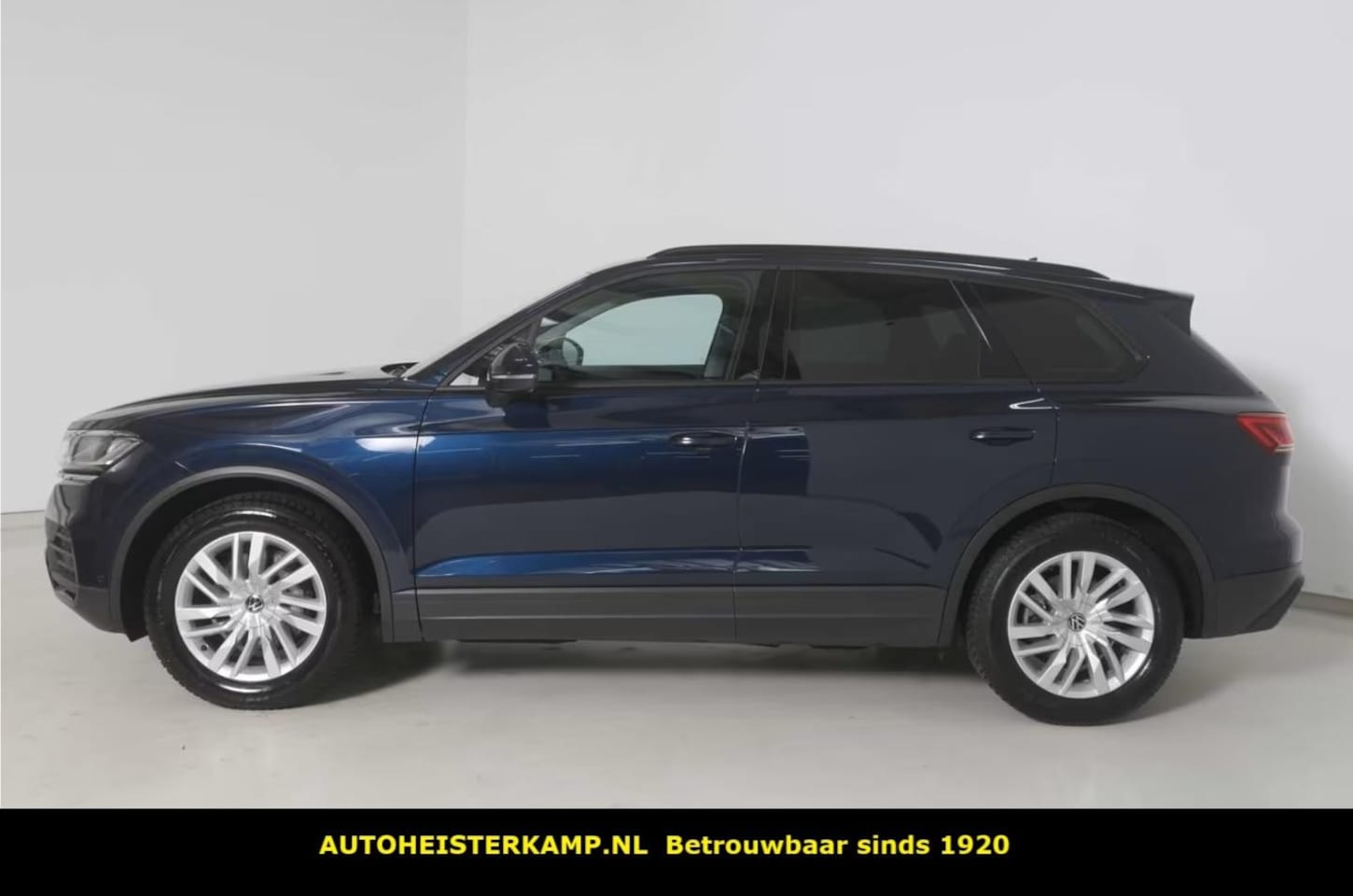 Volkswagen Touareg - 3.0 TDI Grijs Kenteken ACC Luchtvering Comfortstoelen Trekhaak - AutoWereld.nl