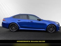 BMW M5 - 5 Serie V8 727 PK ACC Panoramadak Stoelkoeling Bowers Wilkins