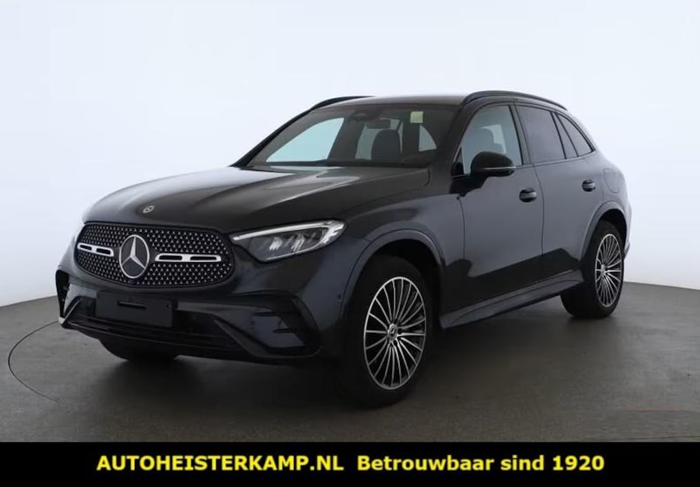 Mercedes-Benz GLC-klasse - 300e 4MATIC AMG Line MEMORY TREKHAAK LED CAMERA STUURVERWARMING STOELVERWARMING - AutoWereld.nl