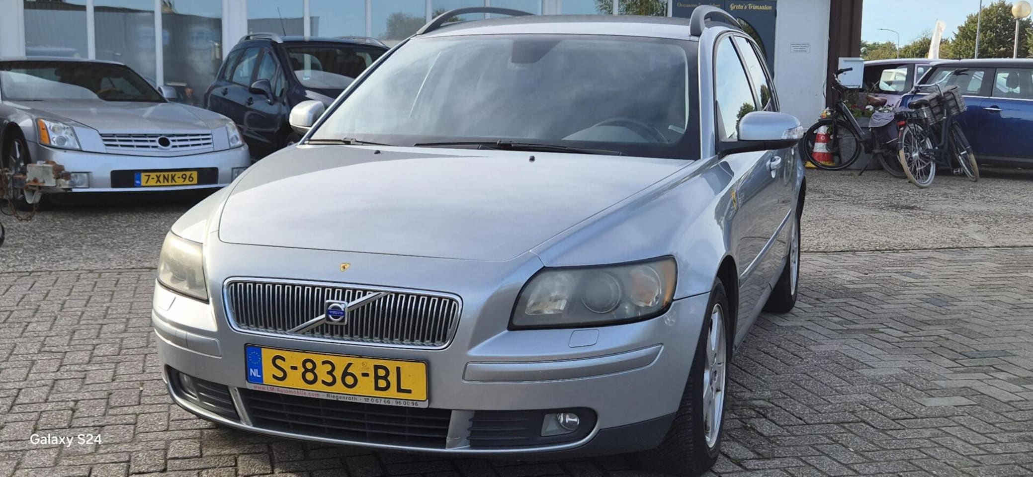 Volvo V50 - 2.4 D5 Summum - AutoWereld.nl