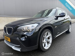 BMW X1 - sDrive20i, 184 PK, Schuif-kantel dak, Leder