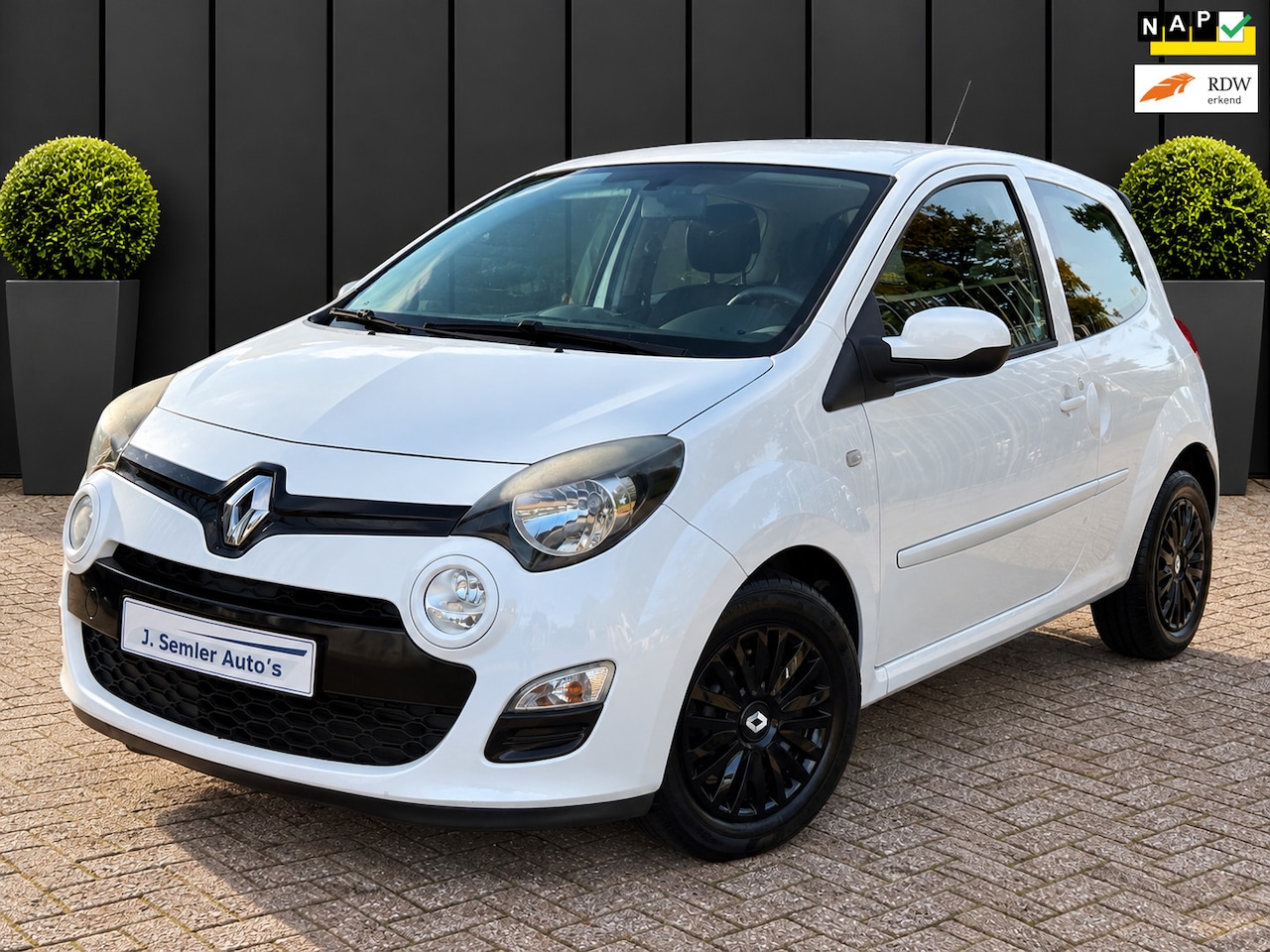 Renault Twingo - 1.2 16V Collection AIRCO 93 DKM CRUISE CTRL APK - AutoWereld.nl