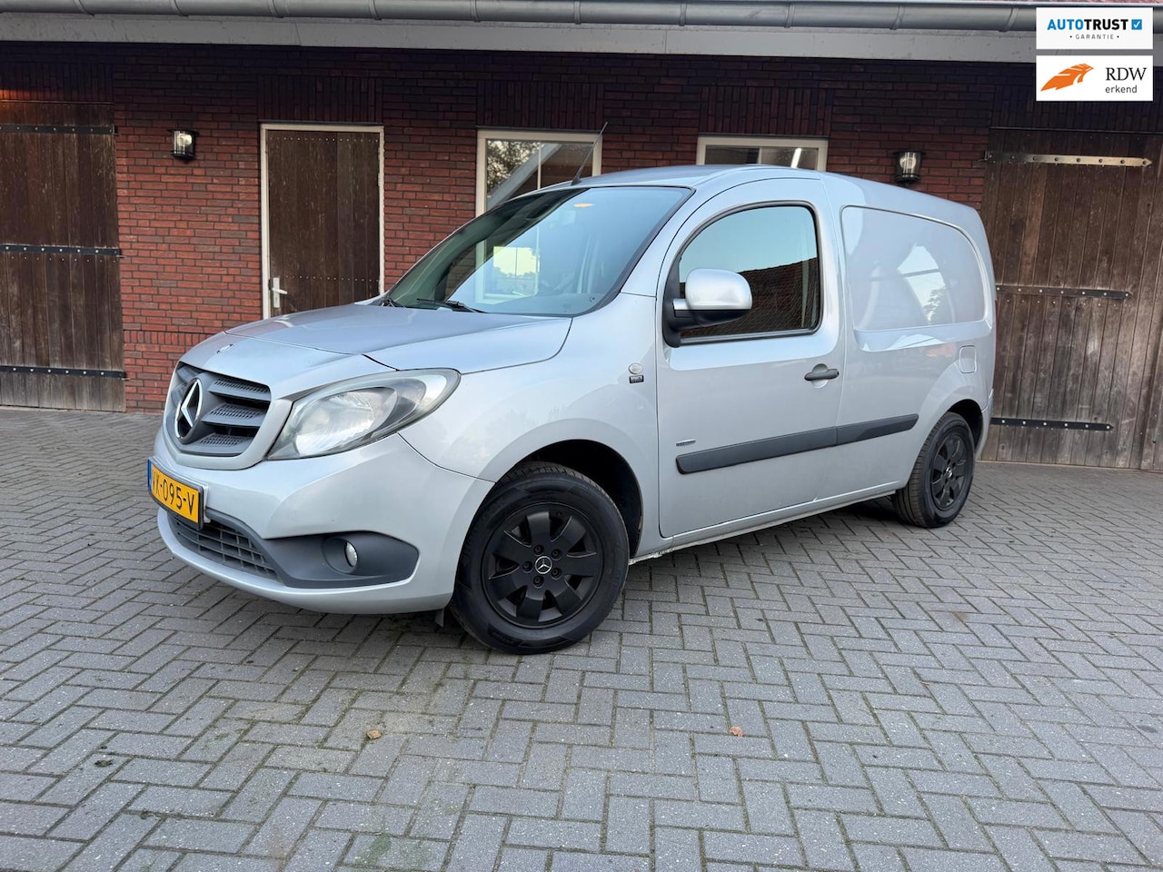Mercedes-Benz Citan - 109 CDI BlueEFFICIENCY | Airco| Centrale vergr.| DAB - AutoWereld.nl