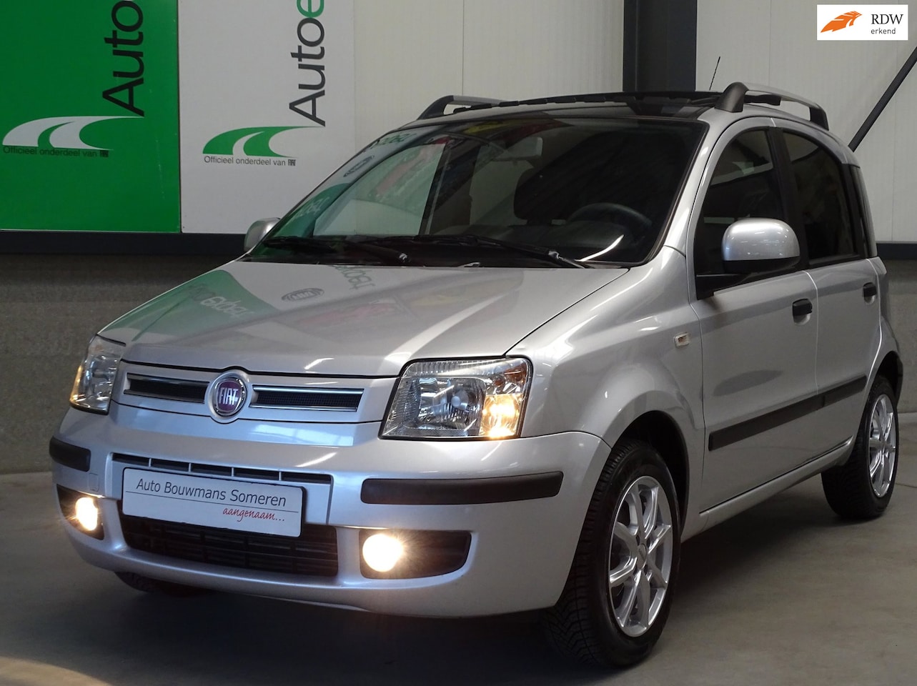 Fiat Panda - 1.2 "EMOTION" - CLIMATE/PANO S/K DAK !!/ PRIVACY/LM/PARK ASSIST /ISOFIX/ETC - AutoWereld.nl