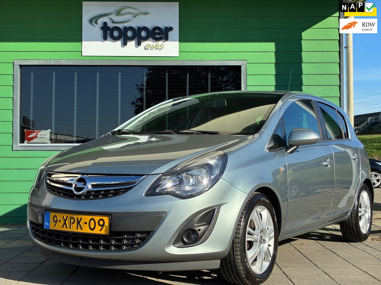 Opel Corsa - 1.2-16V BlitZ|2e Eigenaar|Navigatie|CruiseControl|PDC|Airco|PDC|LM-Velgen|Elektr.ramen|NAP - AutoWereld.nl