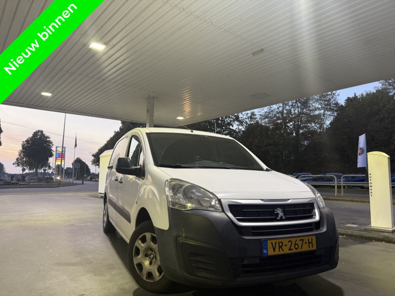 Peugeot Partner - 120 1.6 BlueHDi L1XR - AutoWereld.nl