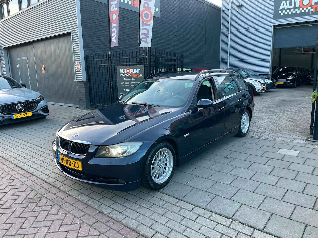 BMW 3-serie Touring - 318i High Executive 2e Eigenaar! Airco NAP APK - AutoWereld.nl