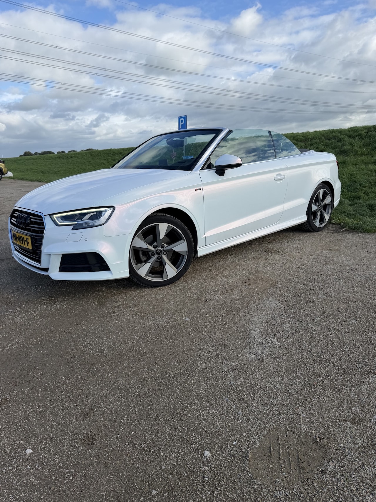 Audi A3 Cabriolet - 1.5 TFSI CoD Sport S Line Edition Ultra S Tronic (Unieke kleur Gewrapt) - AutoWereld.nl