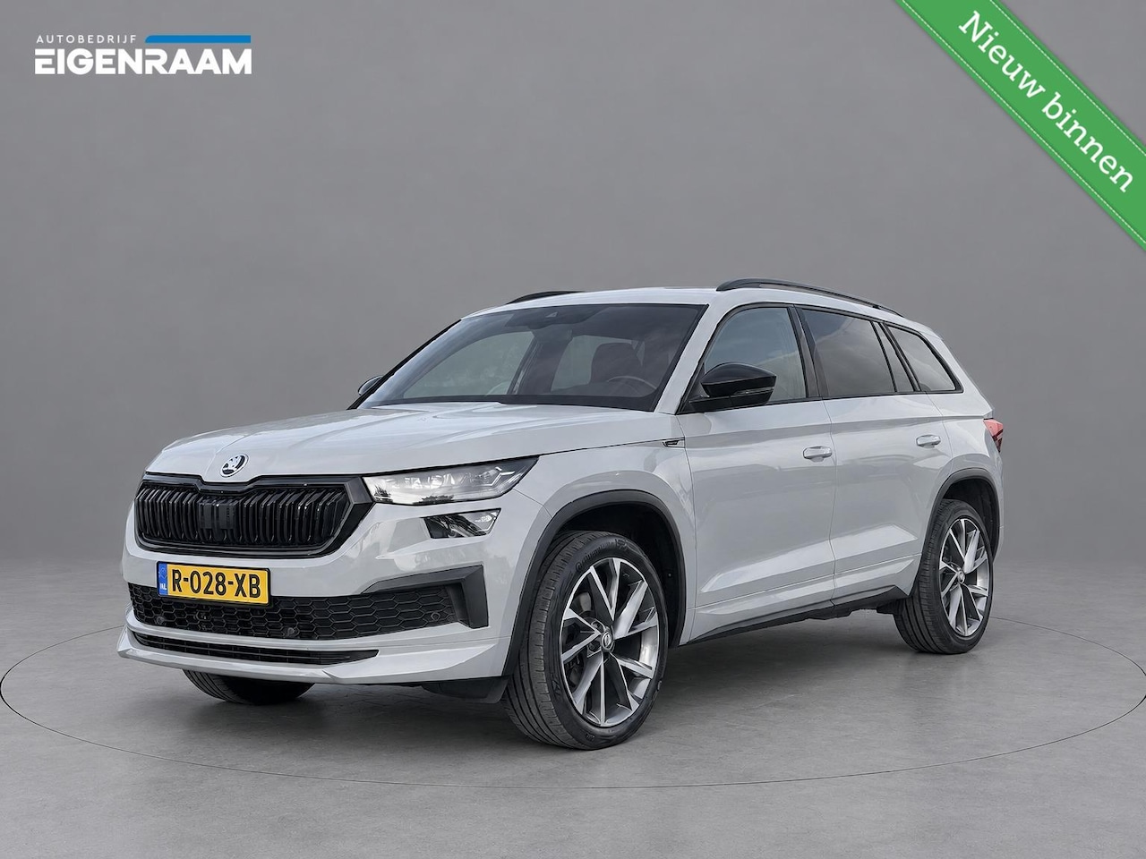 Skoda Kodiaq - 1.5 TSI Sportline Business Facelift | Panoramadak | EL. Trekhaak | Geheugen Stoelen | Stoe - AutoWereld.nl