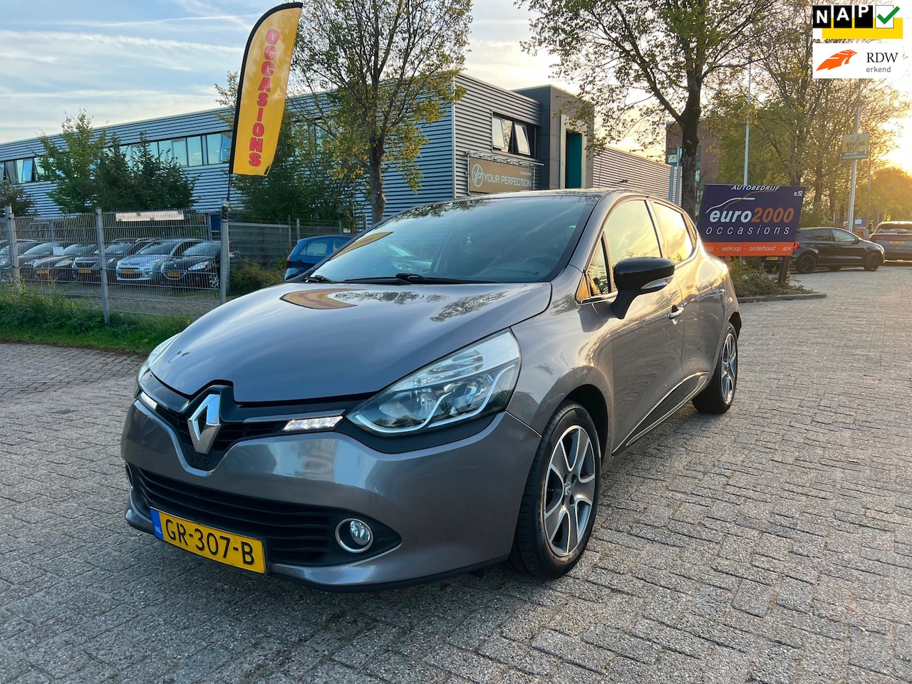 Renault Clio - 1.5 dCi ECO Night&Day - Cruise - Nieuwe Apk - AutoWereld.nl