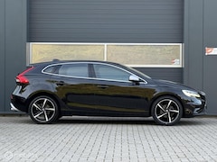 Volvo V40 - 2.0 D2 R-Design /Thor Hammer LED/ 1op20/ Super KMs