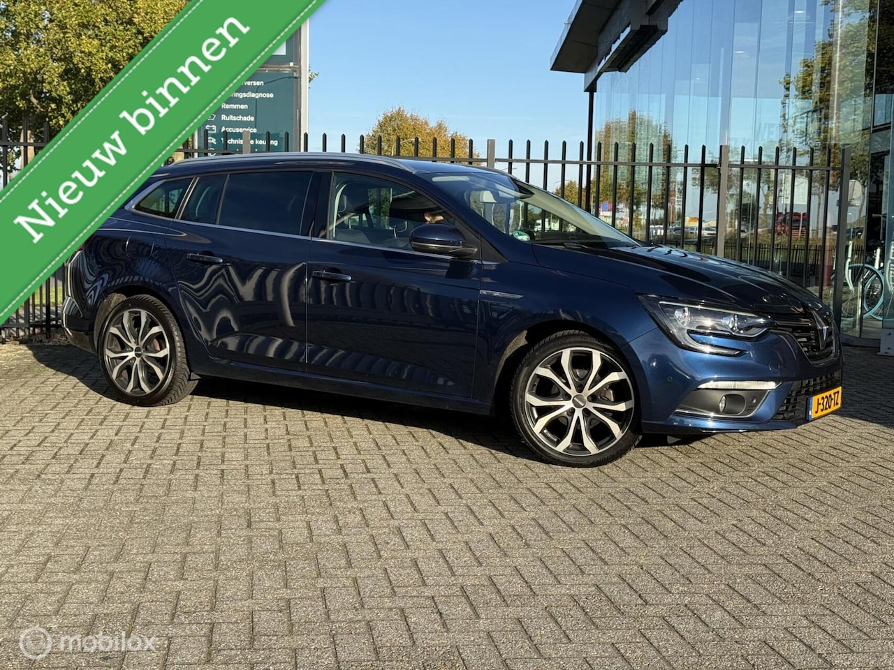Renault Mégane Estate - 1.3 TCe Bose | Automaat | Groot scherm - AutoWereld.nl